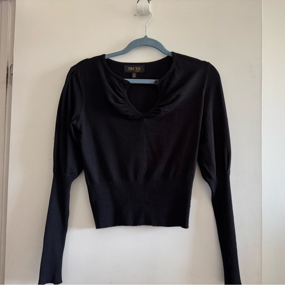“Truth NYC” navy blue top
